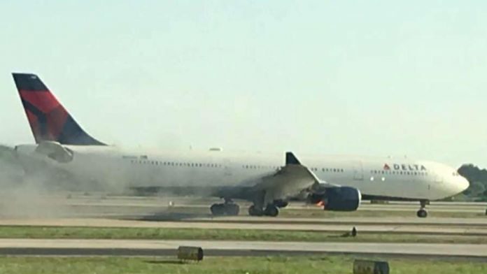 Delta Flight Makes Emergency Landing After Smoke Pours From Engine 1 ...