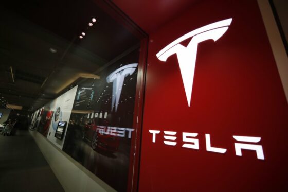 US Safety Agency Gathering Info On Tesla Parking Lot Feature