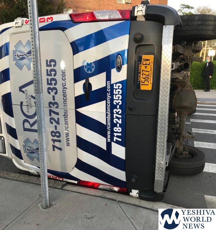 Flatbush Ambulance Overturns On Ocean Parkway Video Photos The Yeshiva World - i stole an ambulance the neighborhood of robloxia by owensilva